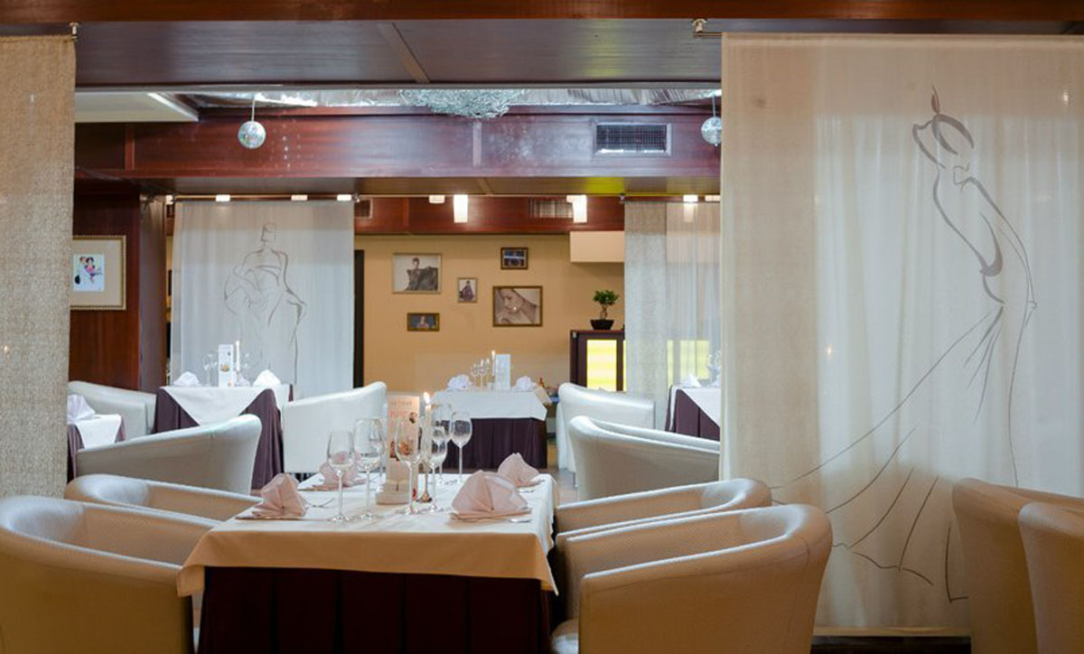 Основной зал — Ресторан Ла Фабрик