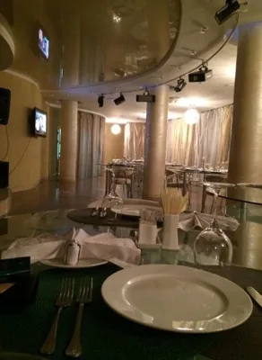 Основной зал