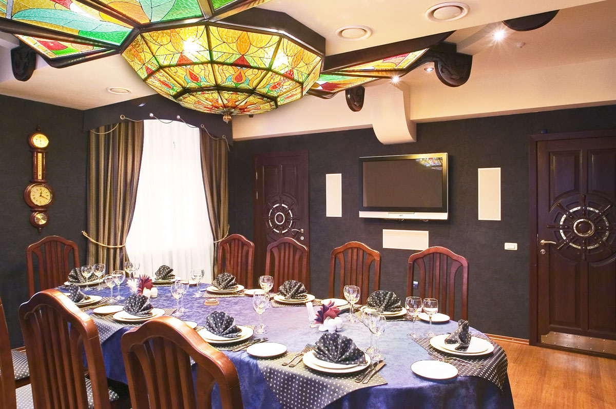 Основной зал — Глобус