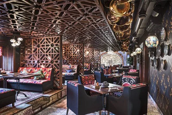 Основной зал