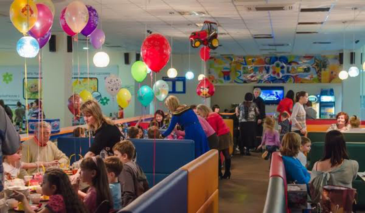 Развлекательный центр Happy-Land — Кафе, фото банкетного зала