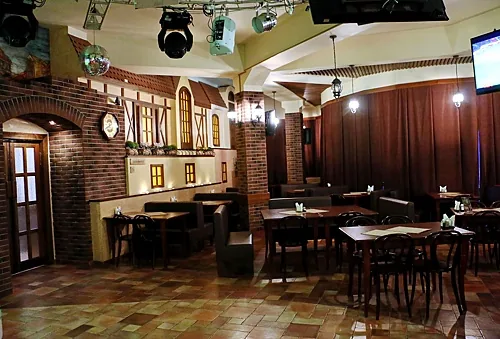 Зал на 120 человек — Лира, Саратов