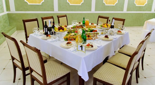 Ресторан при гостинице Саратовская — банкетный зал