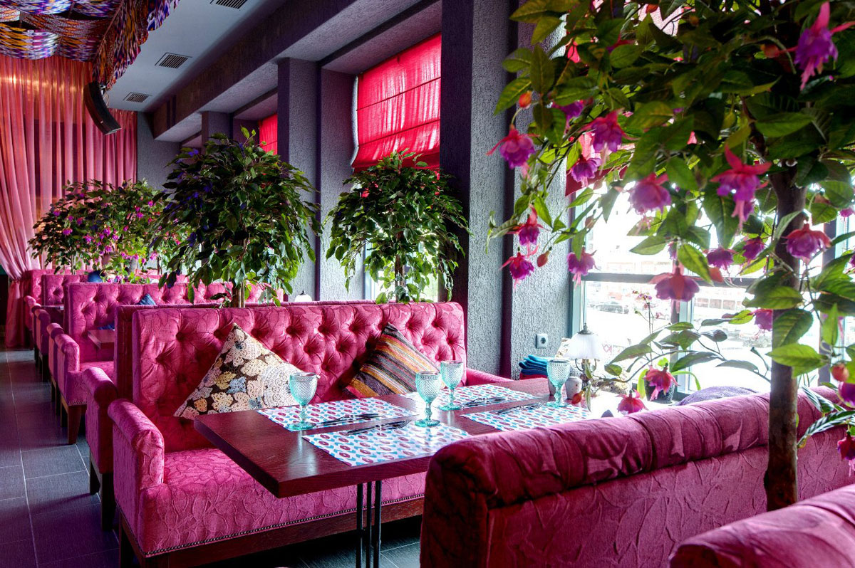 Основной зал — Чайхана Curcuma