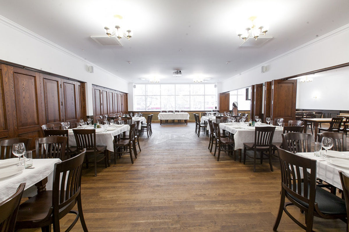 Основной зал