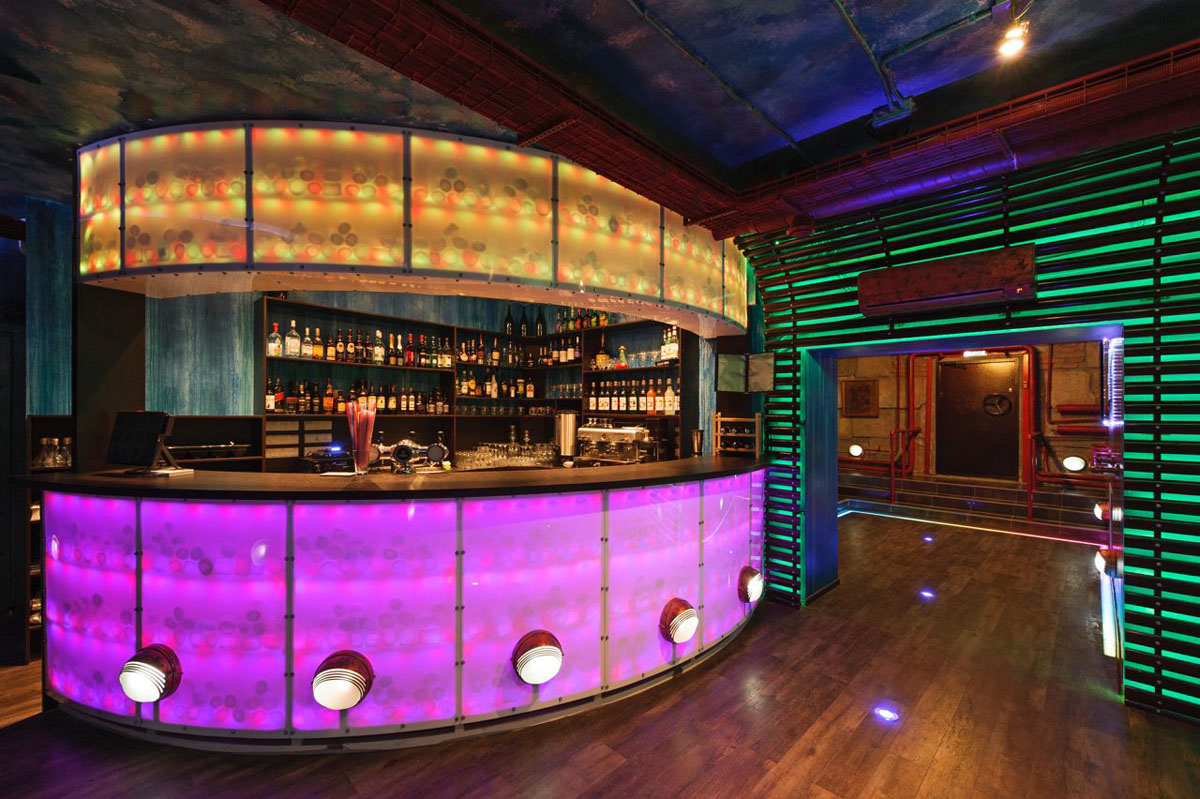 Основной зал — Поющая Селедка