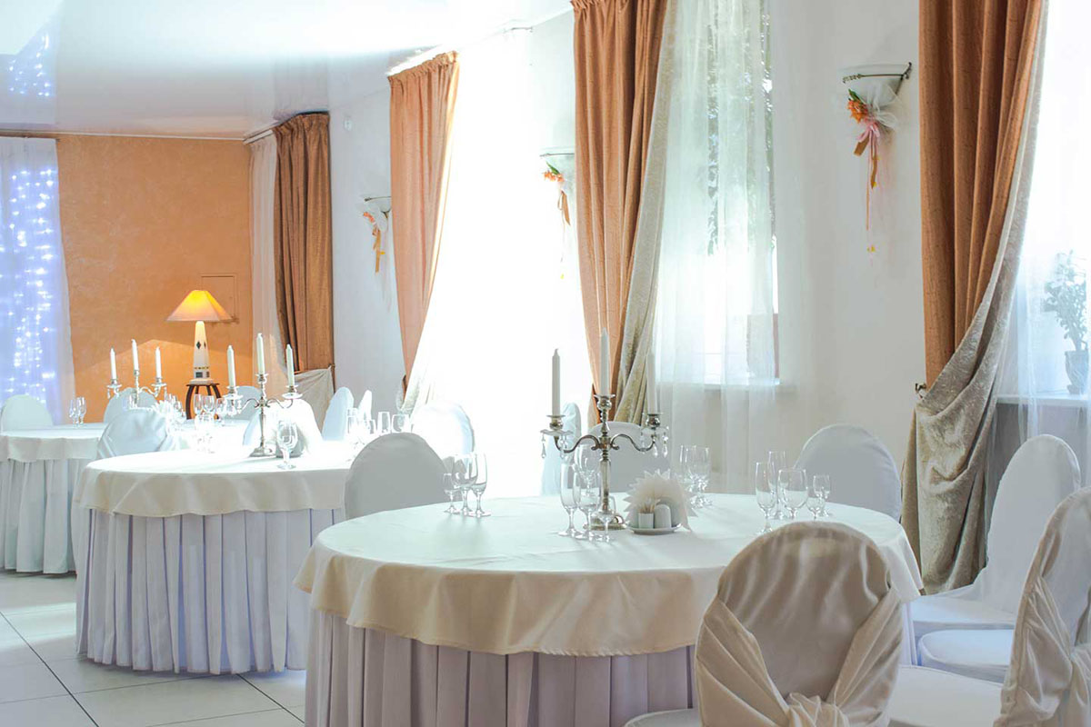 Основной зал — банкетный зал Банкетный зал Нева-Холл, фото