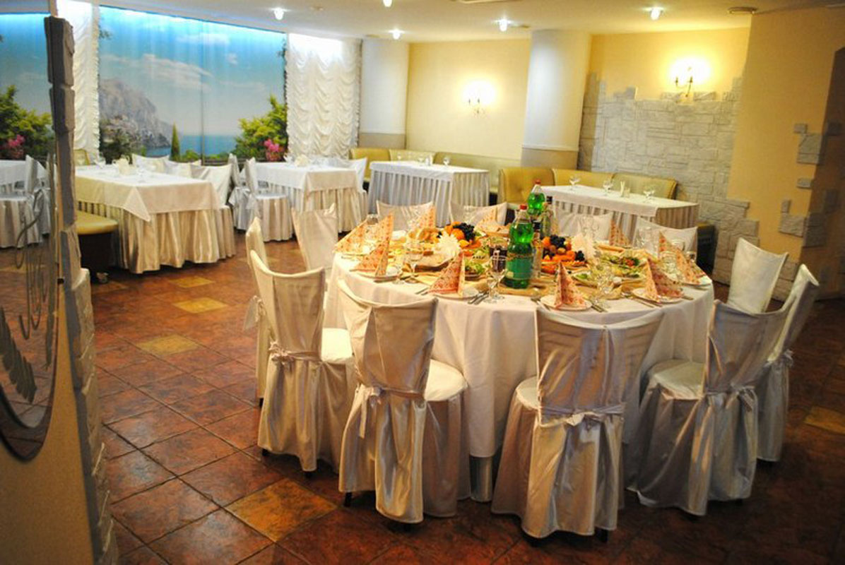 Кафе Терракот — Банкетный зал, фото банкетного зала