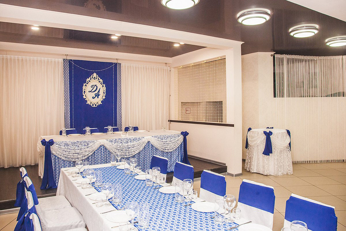 Большой банкетный зал Большой банкетный зал — фото 6