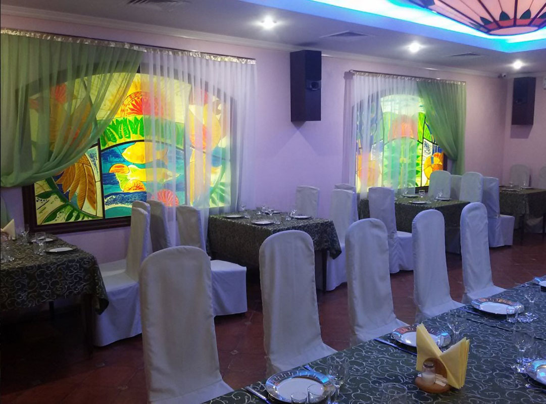 Основной зал