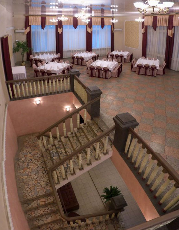 Основной зал