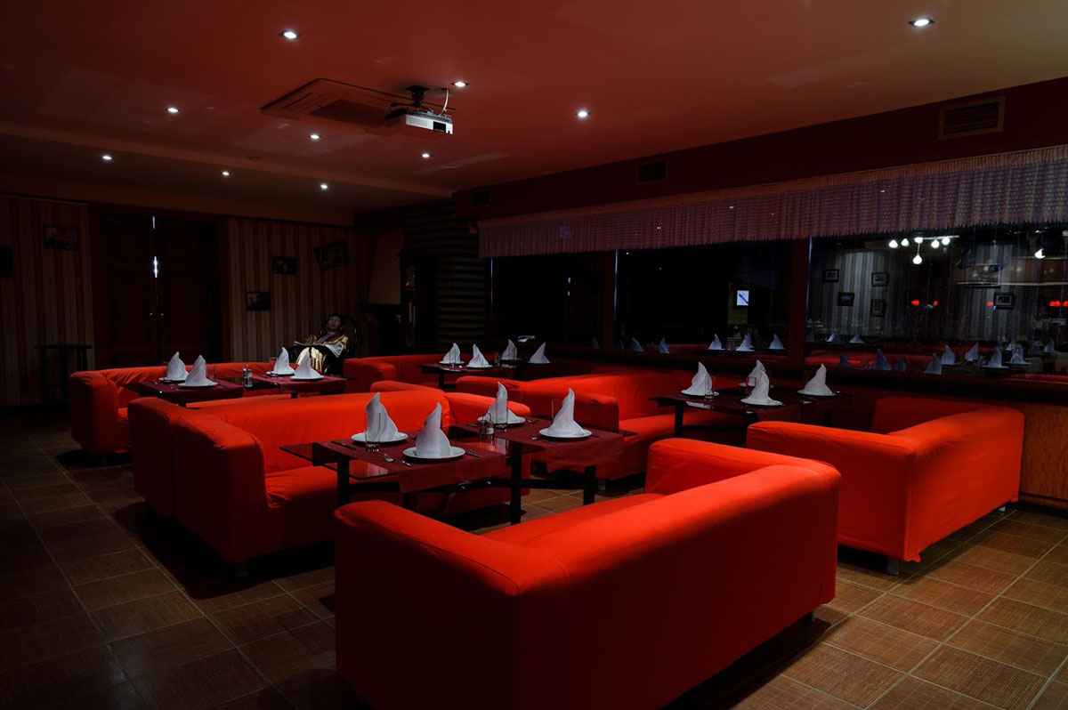 Зал на 40 человек — Джентльмены Удачи