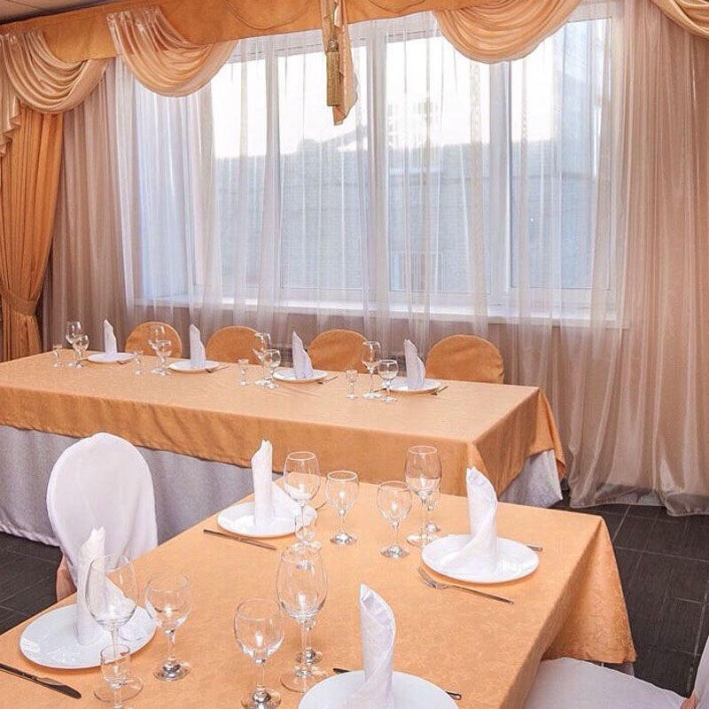 Основной зал — Абрикос