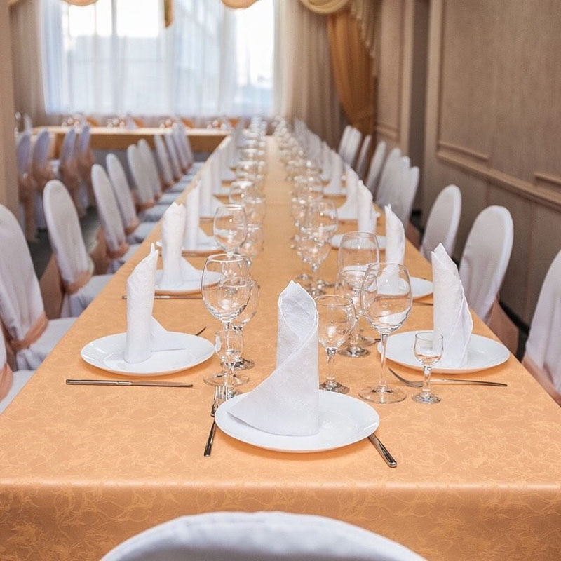 Основной зал — Абрикос