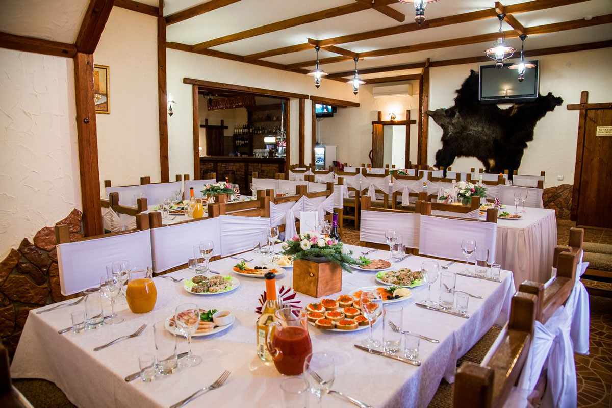 Банкетный зал — Ресторан Медведь