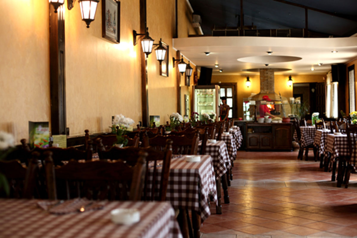 Зал на 50 человек — У Андре