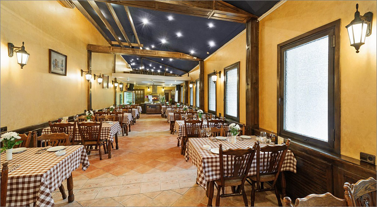 Зал на 50 человек — У Андре