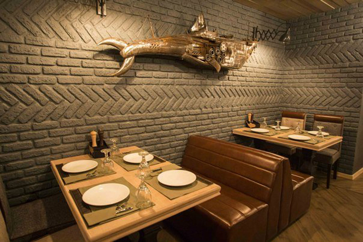 Основной зал — Grill'Age