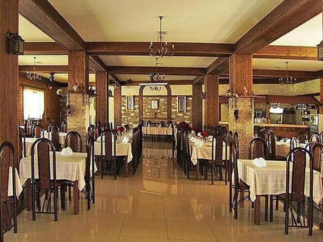 Основной зал — Амшенский двор 2