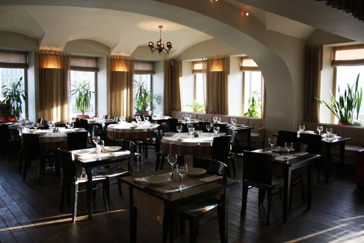 Второй зал — Ресторан Фиолет