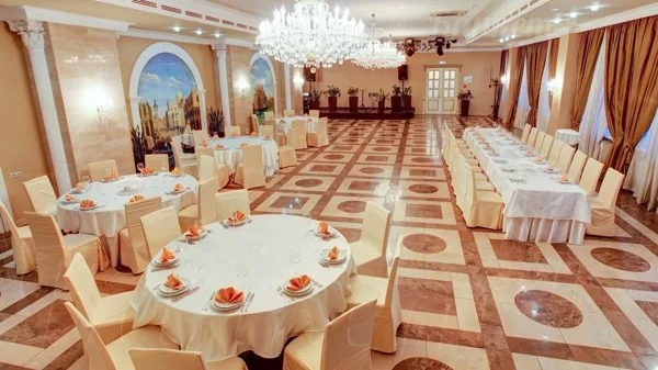 Основной зал — подробнее о зале