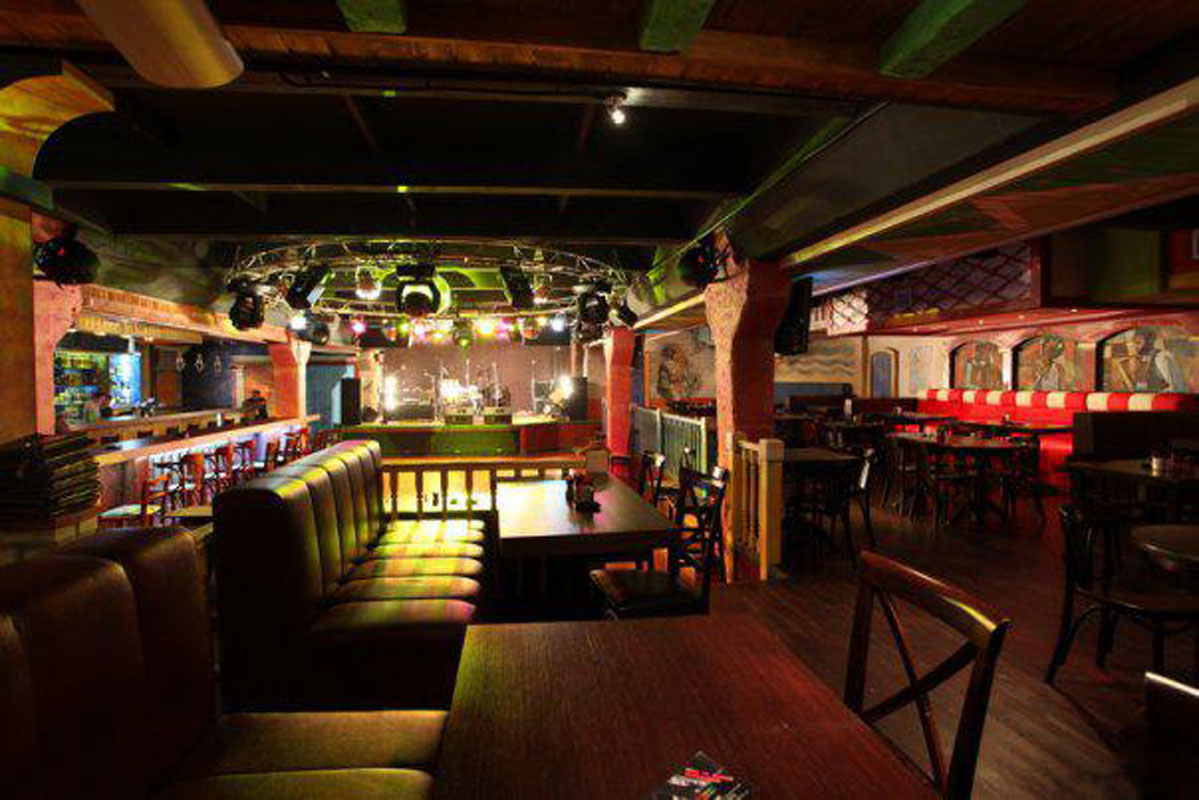 Основной зал — Бар Че Гевара