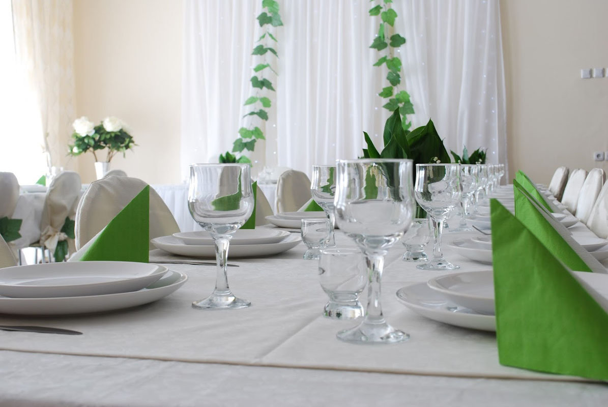 Основной зал — Сели-поели