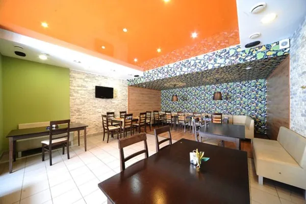 Основной зал