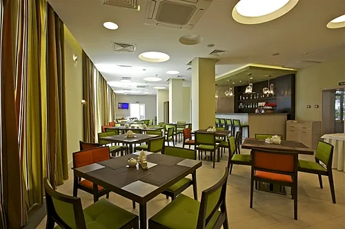 Основной зал — Sport Inn