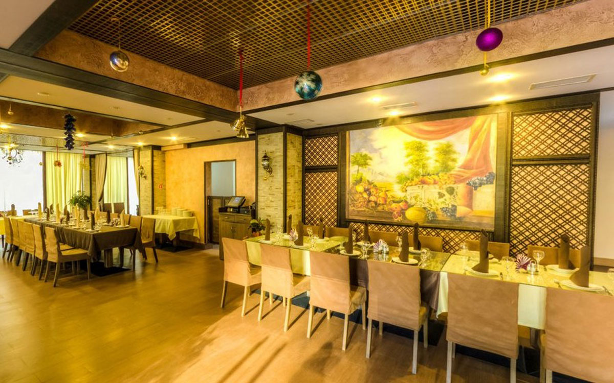 Основной зал — Легенда