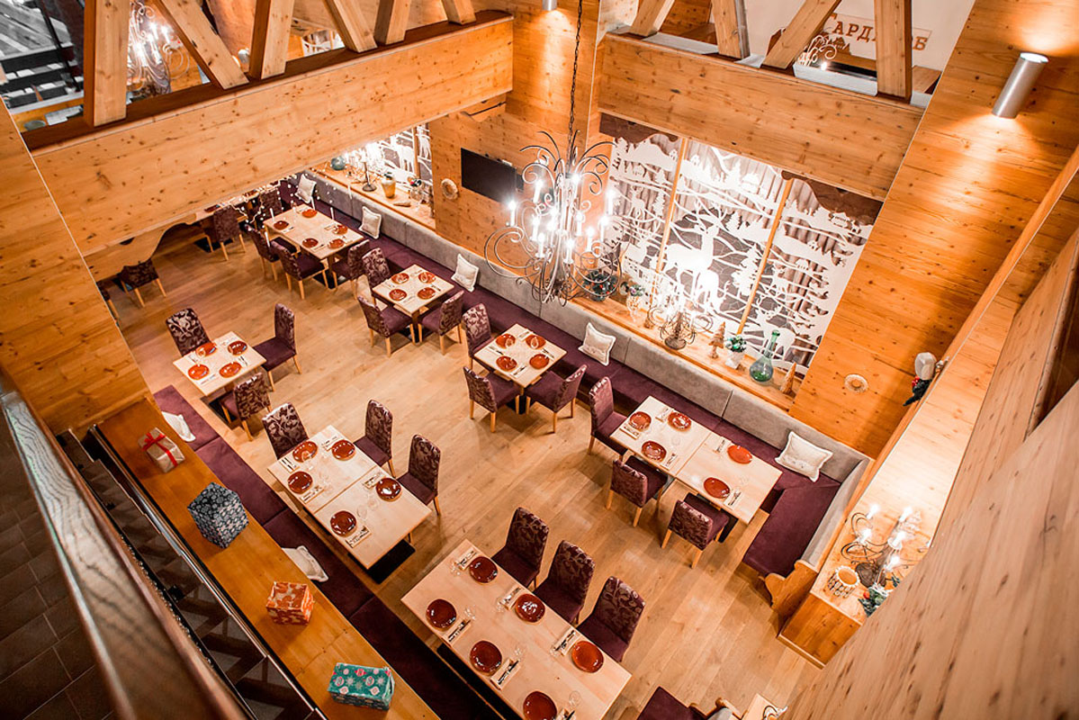 MoonDeer — Основной зал, фото банкетного зала