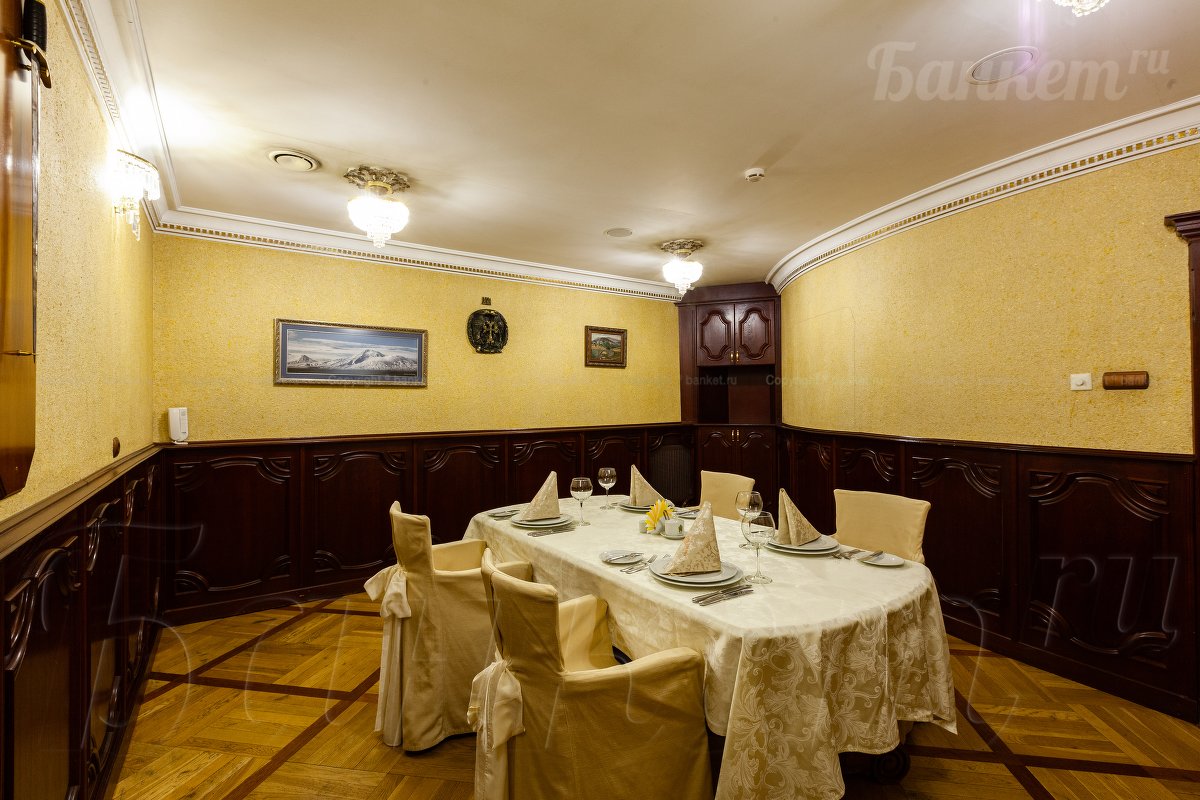 Зал Large Vip — Ресторан Arts Palace/ Артс Палас