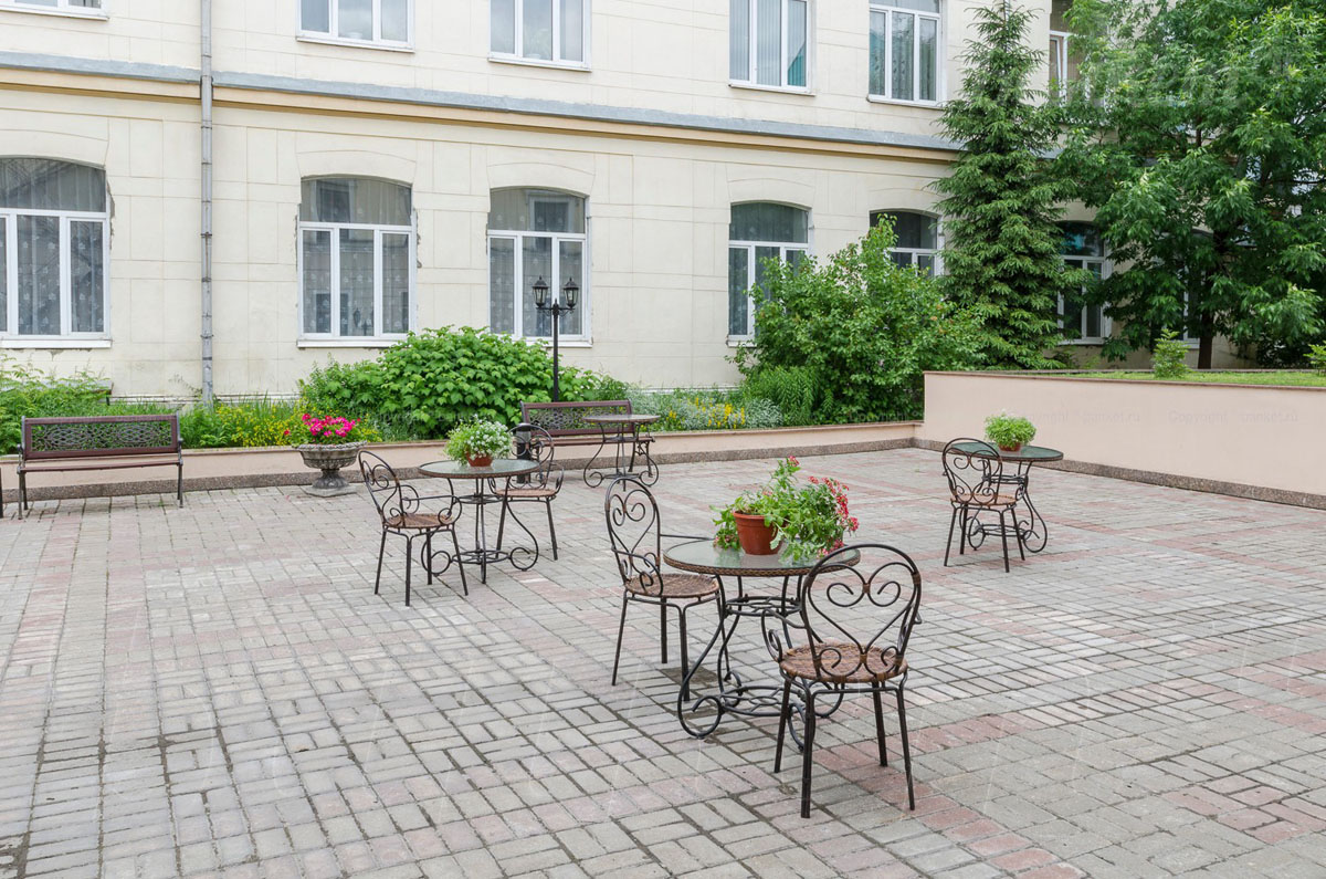 Летний дворик — Ресторан Arts Palace/ Артс Палас