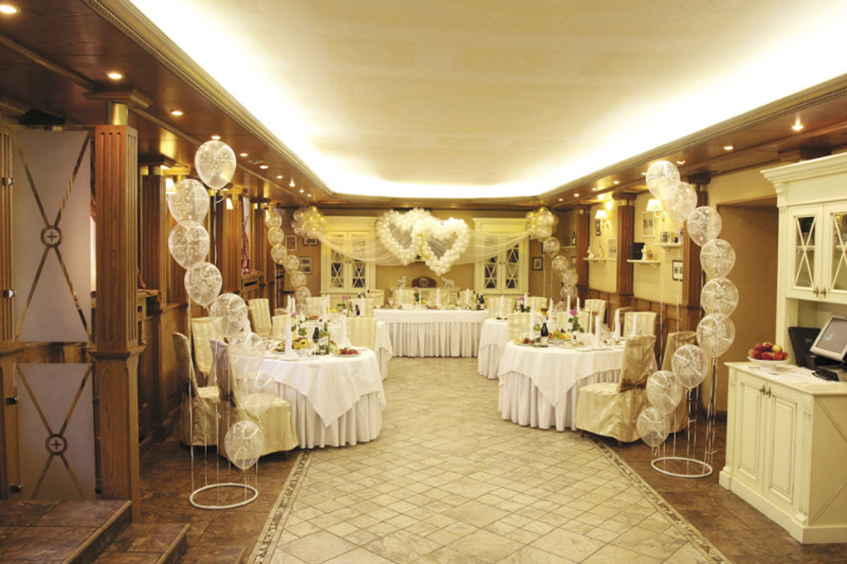 Дубовый зал — банкетный зал Ресторан Питер, фото