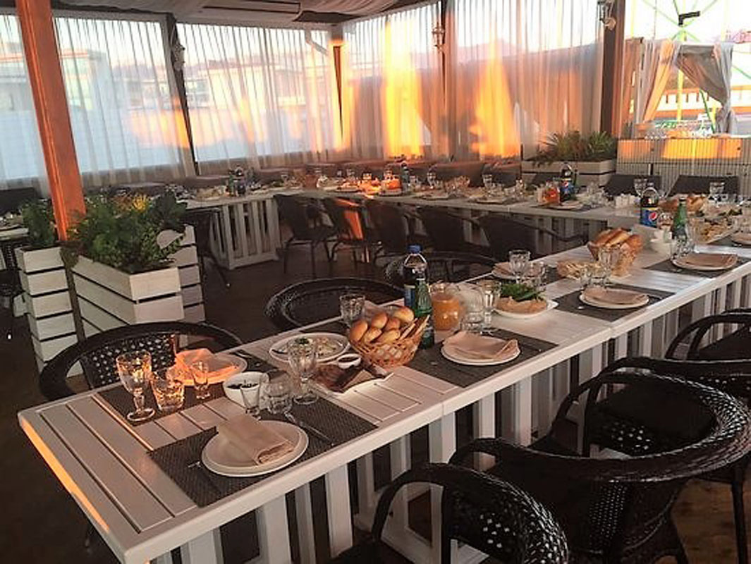 Основной зал — Каприз