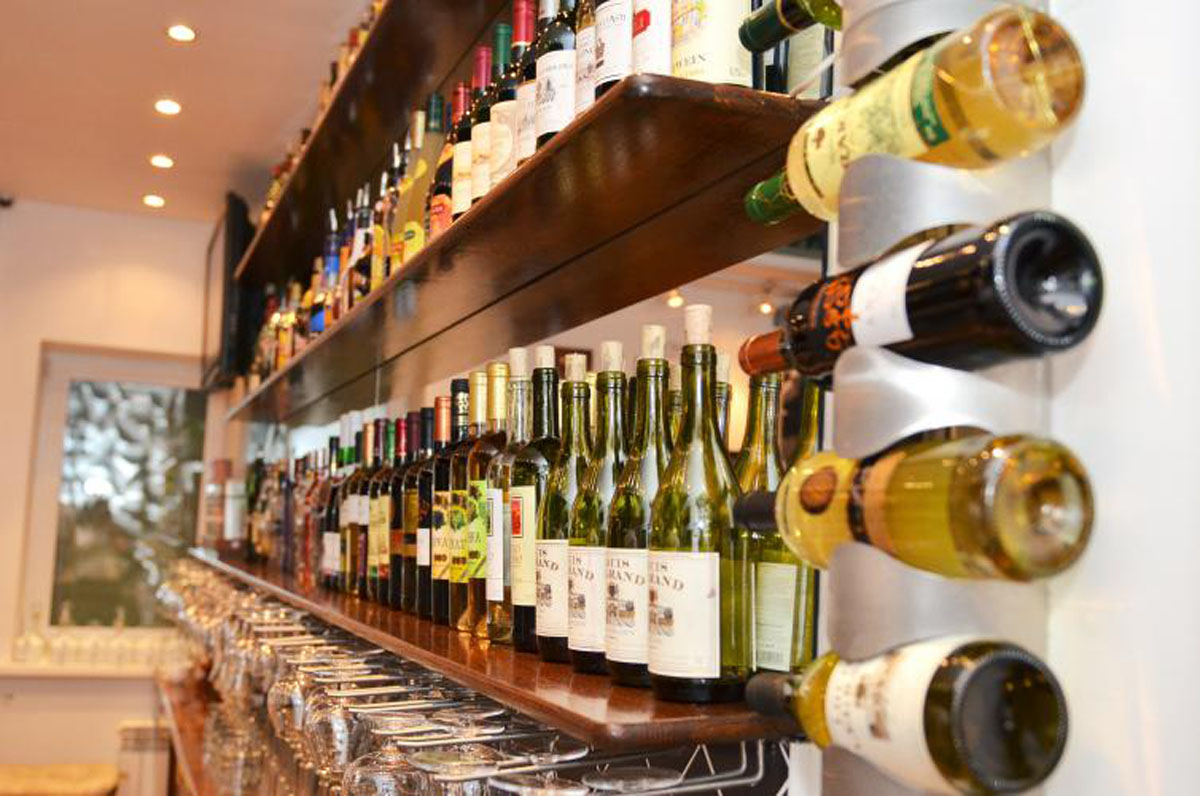 Основной зал — Real