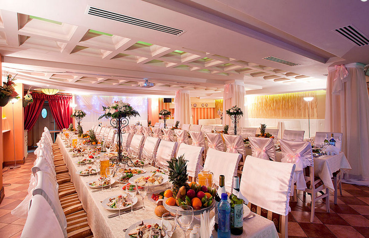 Банкетный зал — Парус