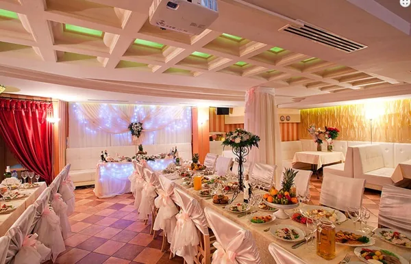 Банкетный зал