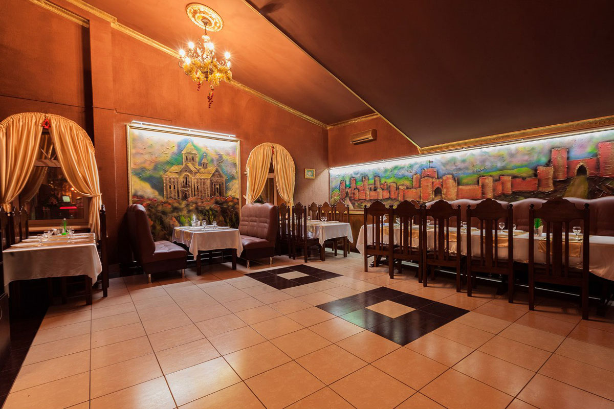 Основной зал — Клуб-ресторан Замок
