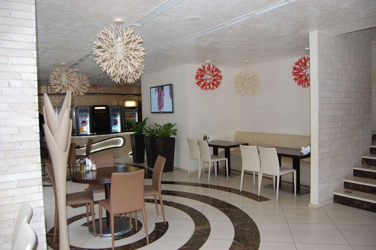 Основной зал — Adriano Soul