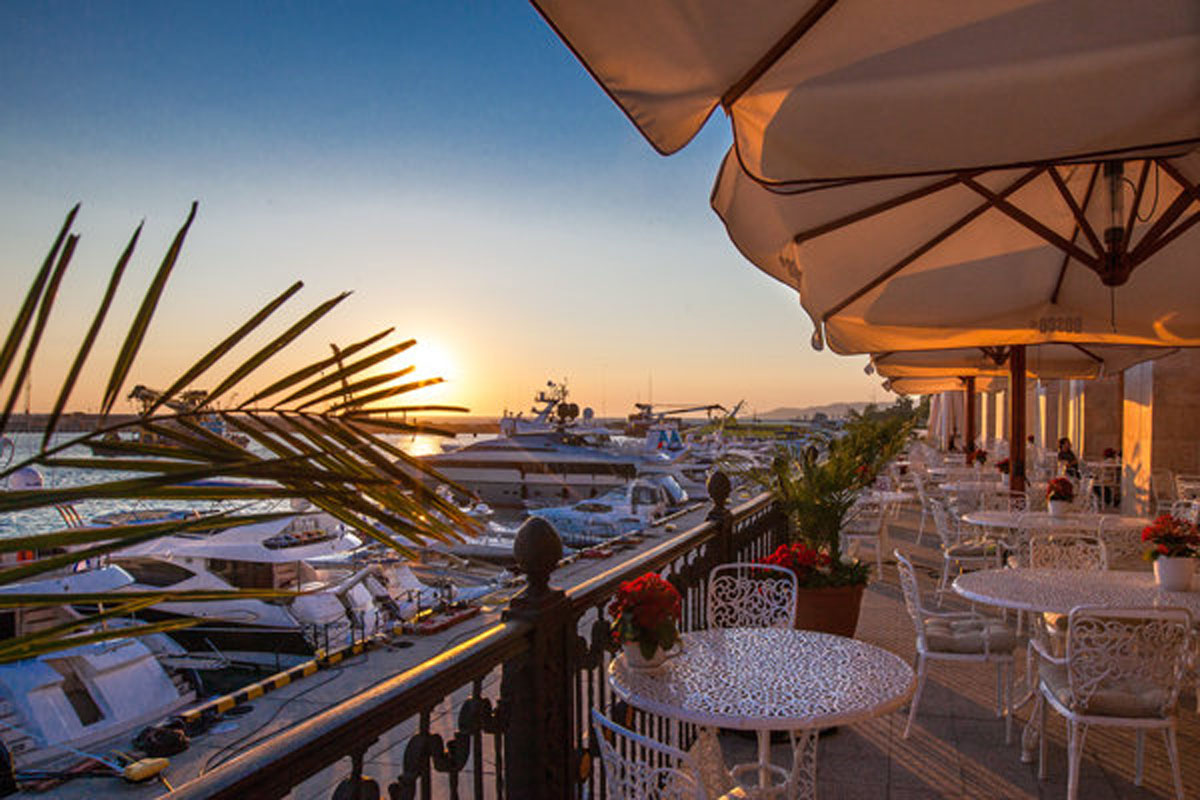 Веранда — Чайка