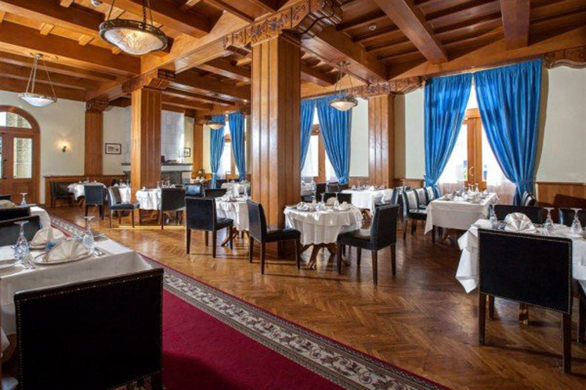 Зал на 200 человек — Чайка