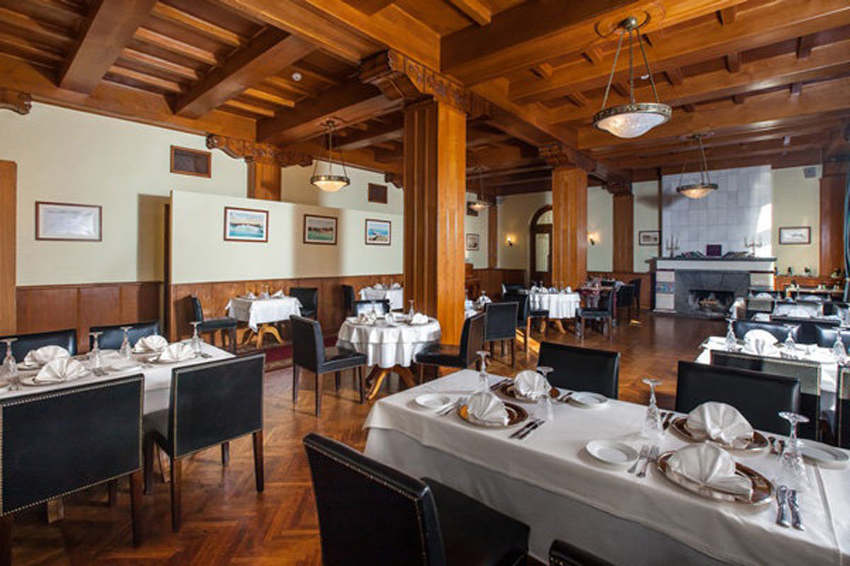 Зал на 200 человек — Чайка