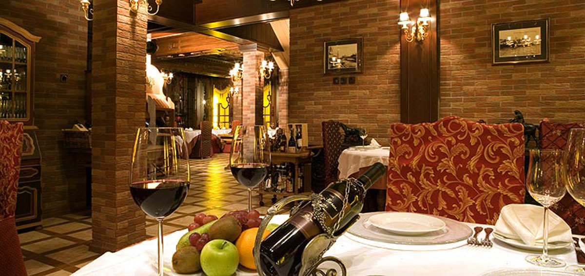 Основной зал — Ресторан Пенаты