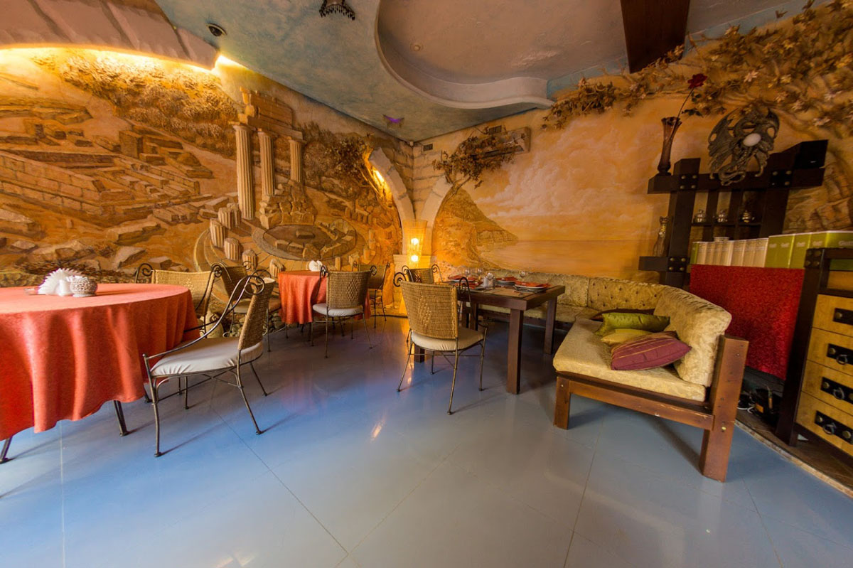 Основной зал — Вавилон