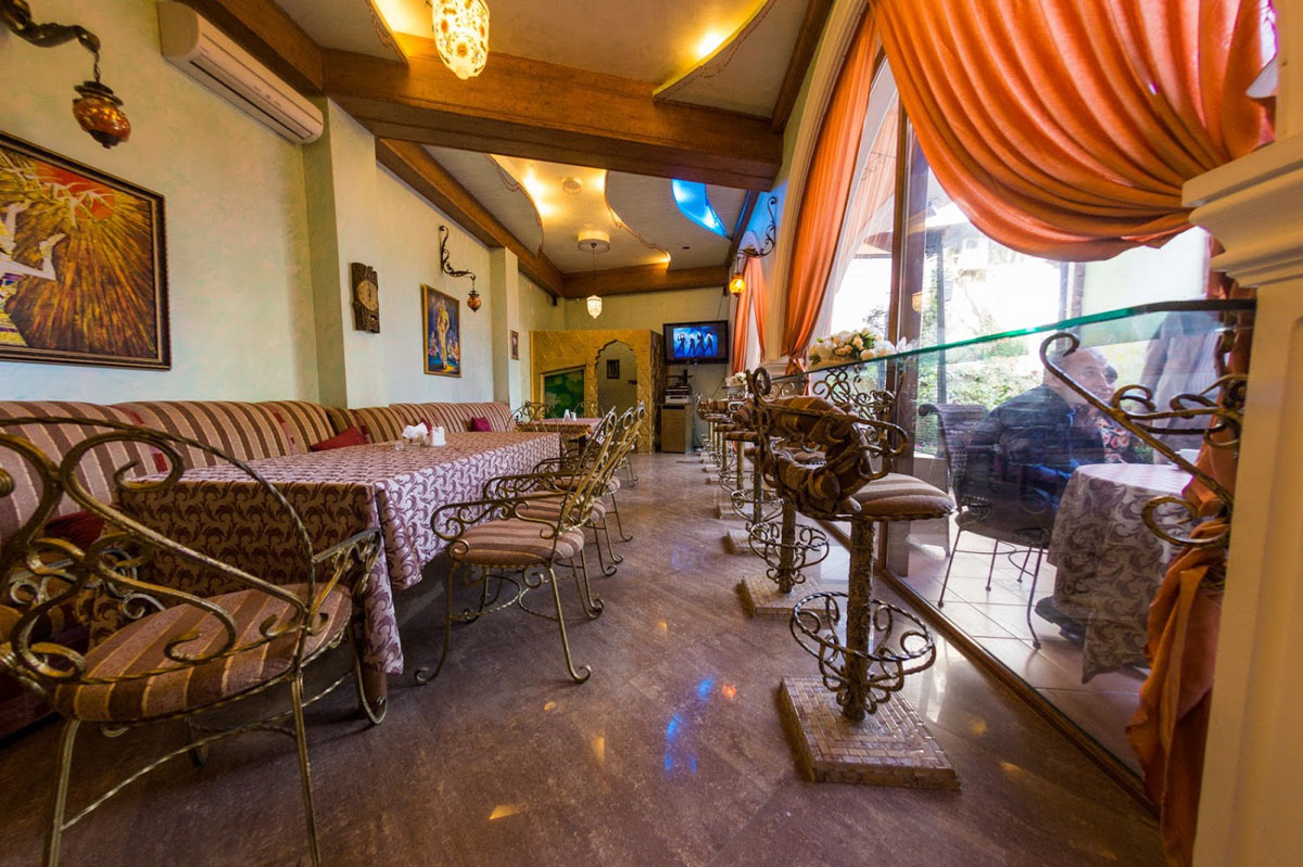 Основной зал — Вавилон