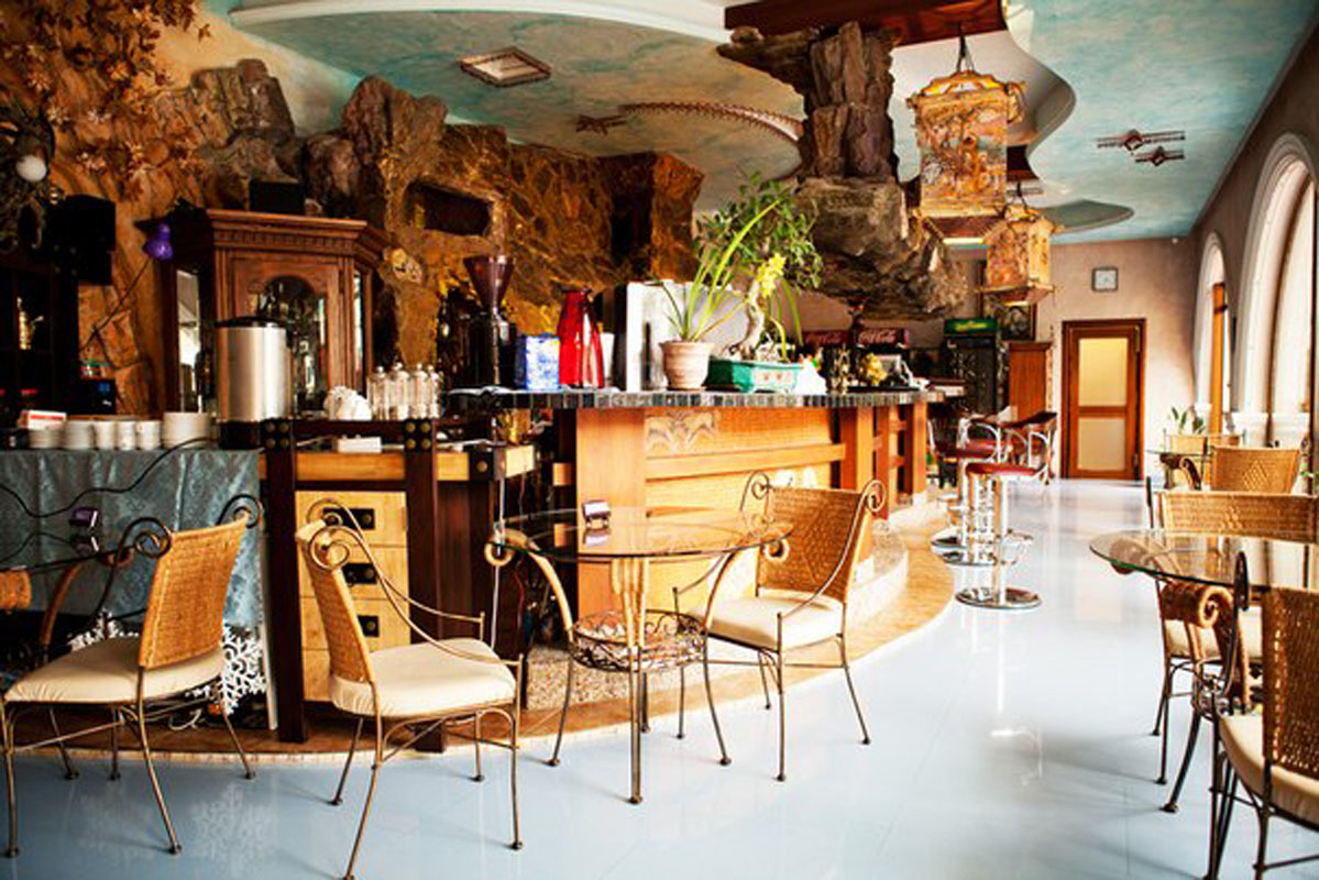 Основной зал — Вавилон