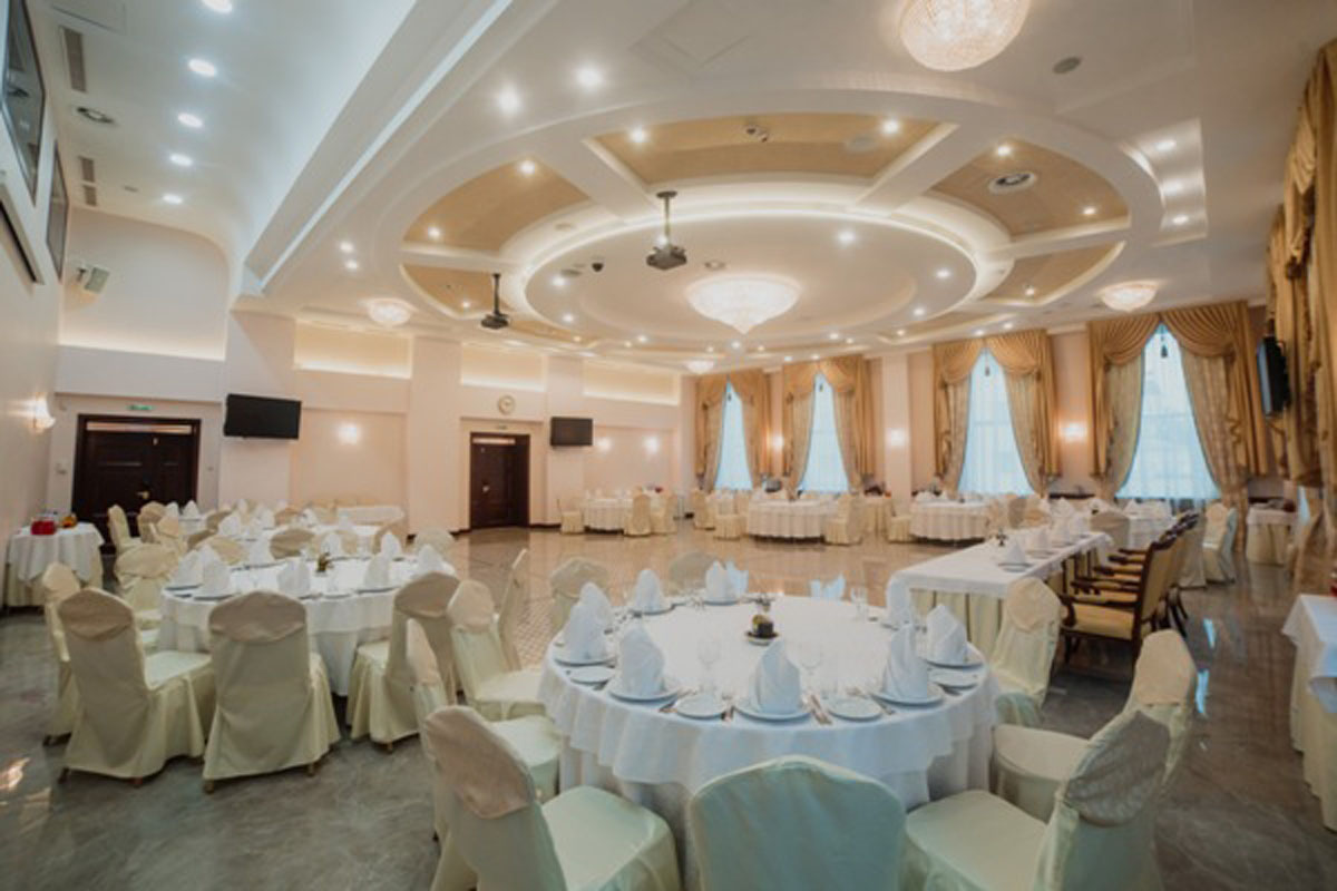Банкетный зал "Чайковский" — Ring Premier Hotel