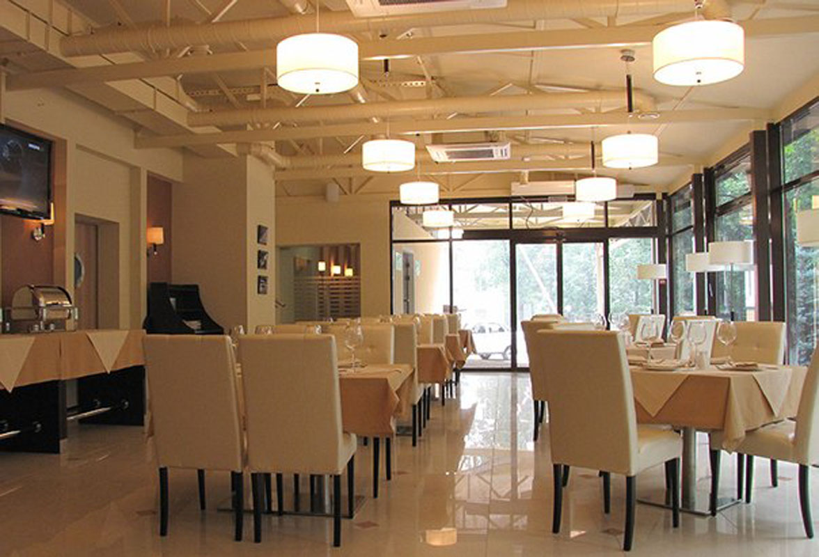 Основной зал — Ресторан-бар Лайм