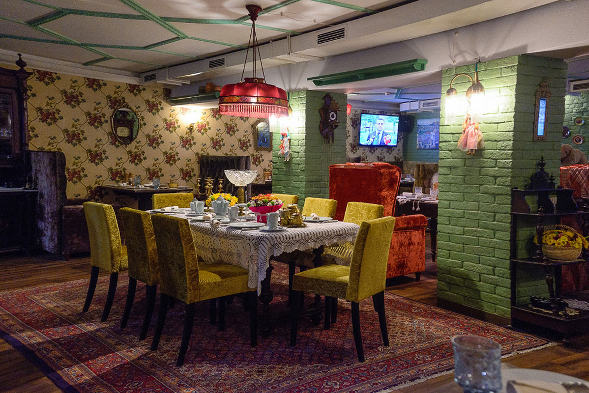 Основной зал — Сулугуни бар